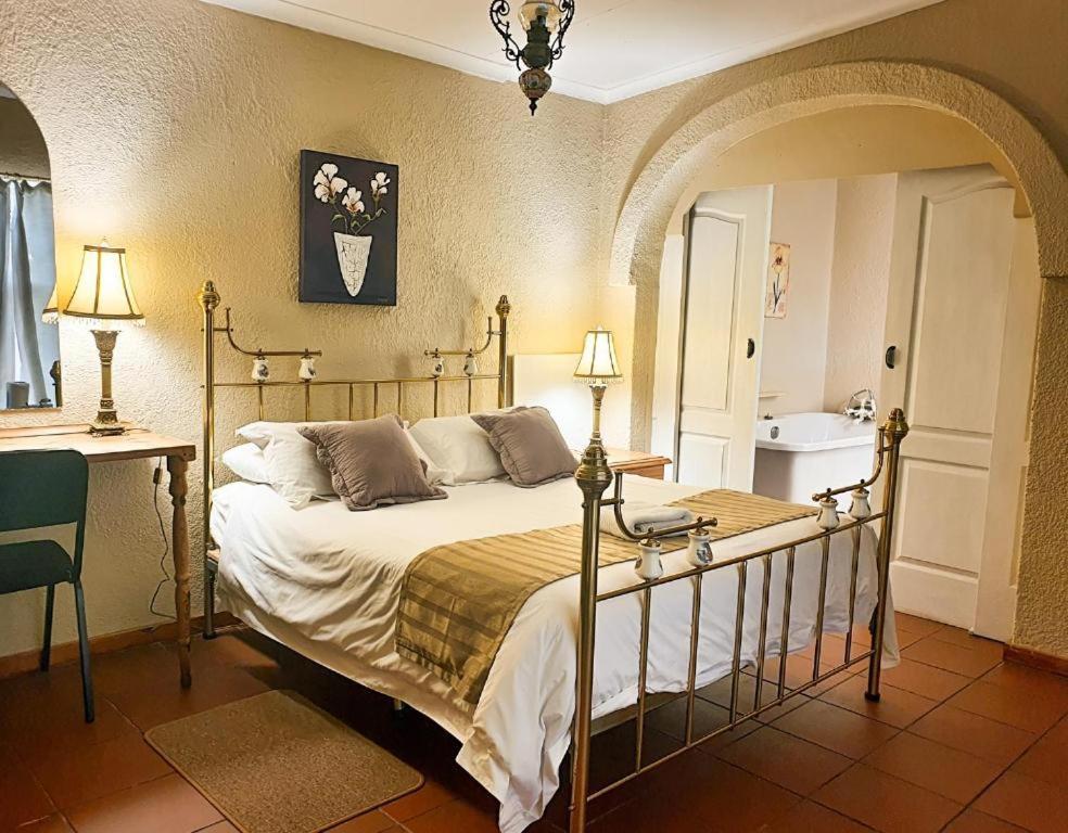 Just Tiffany Guest House & Conference Facility Почефструм Экстерьер фото